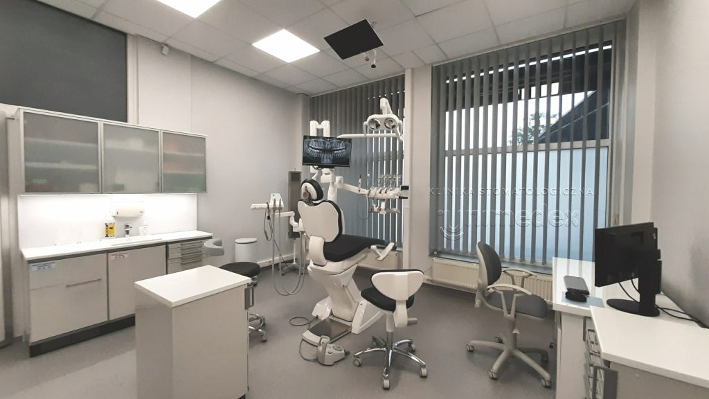 Klinika Stomatologiczna Unimedex - Gabinet nr 1 - okno